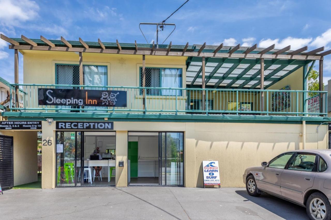 Sleeping Inn Backpackers Resort Голд-Кост Экстерьер фото